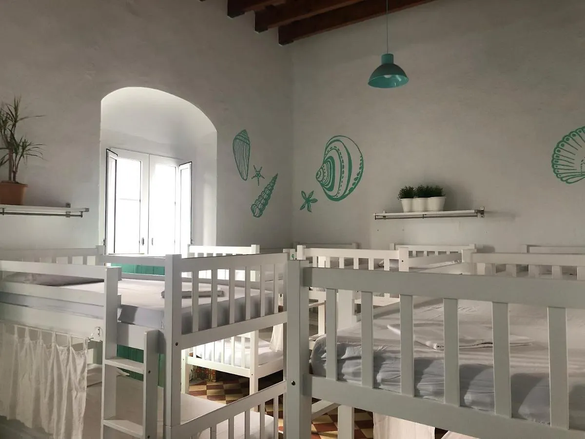 Lion Hostel By Kitesurf Tarifa 0*,  Spain