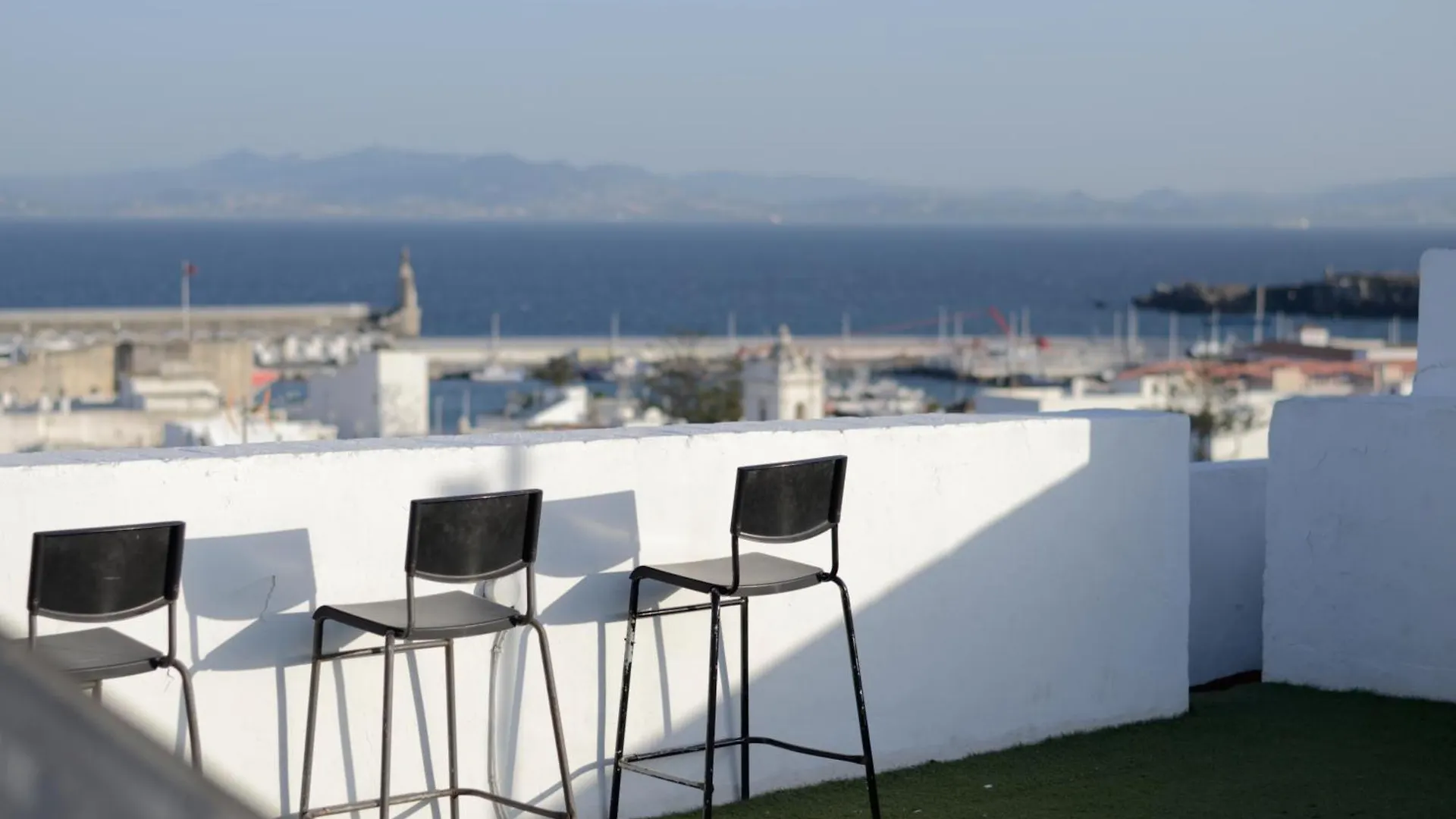 Casa de hóspedes Lion Hostel By Kitesurf Tarifa