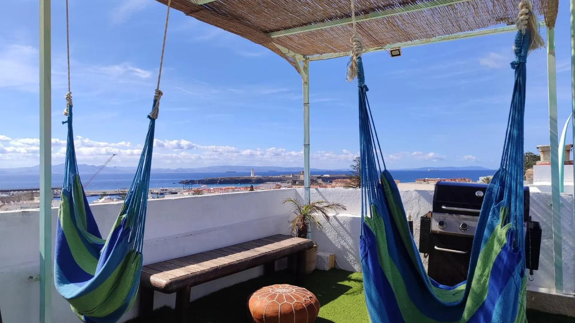 Casa de hóspedes Lion Hostel By Kitesurf Tarifa