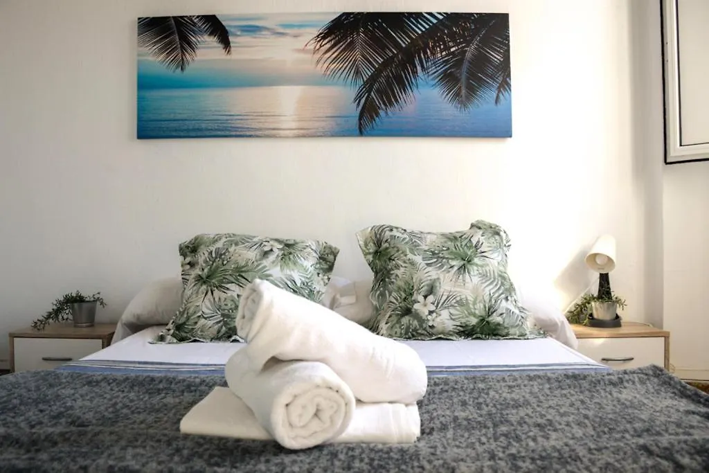 Lion Hostel By Kitesurf Tarifa Guest house