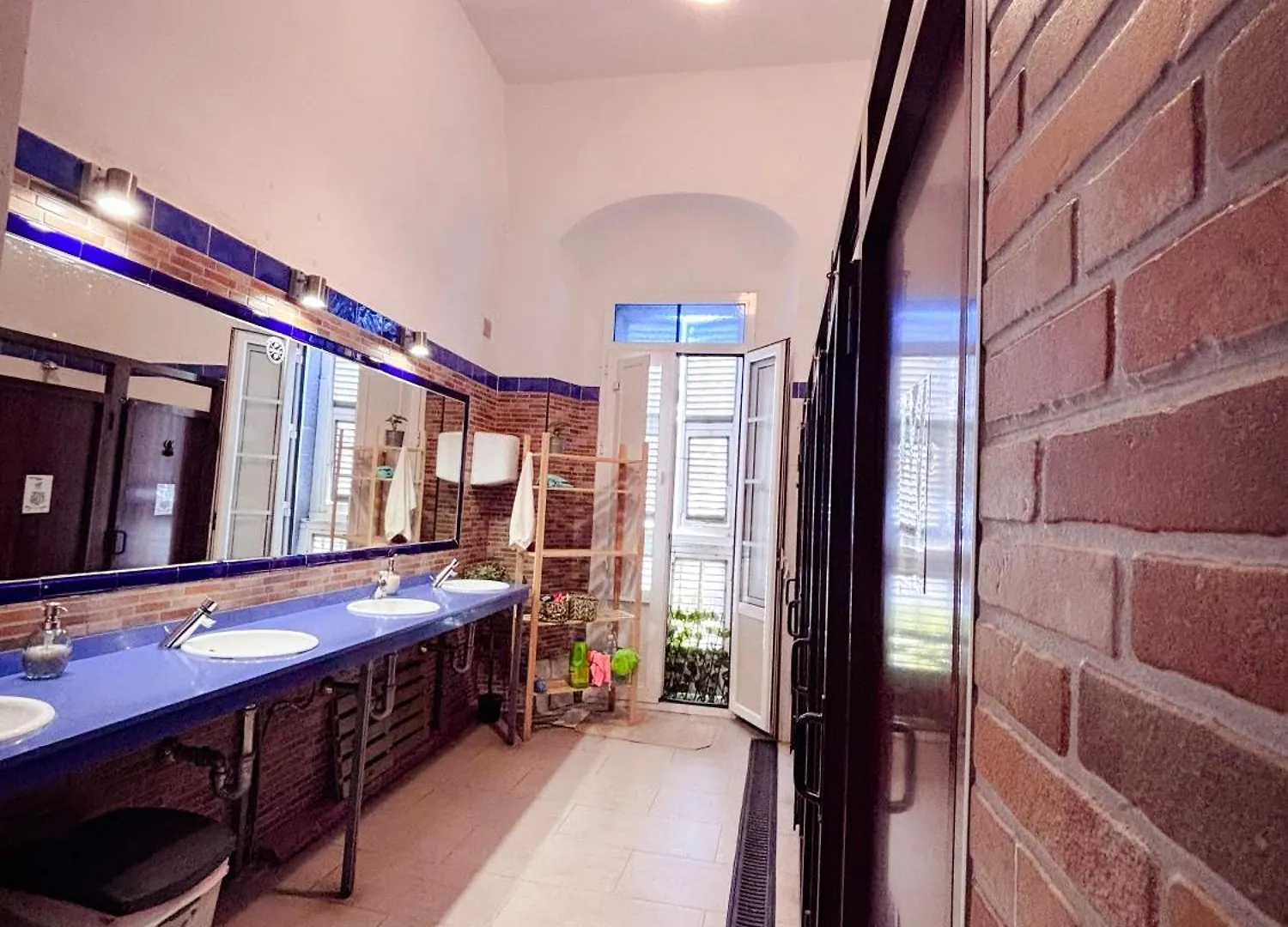 Guest house Lion Hostel By Kitesurf Tarifa Spain