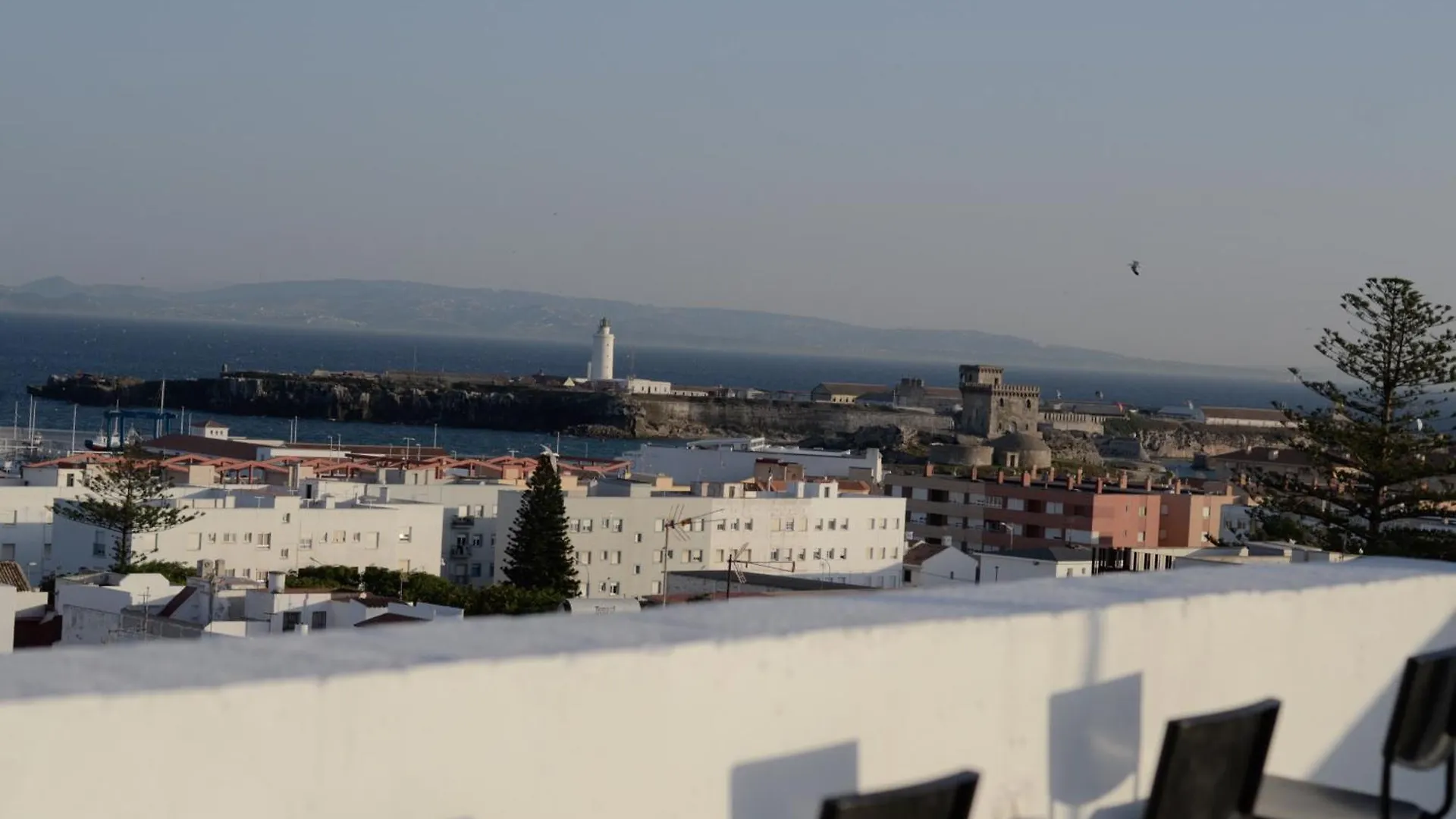 Lion Hostel By Kitesurf Tarifa Guest house
