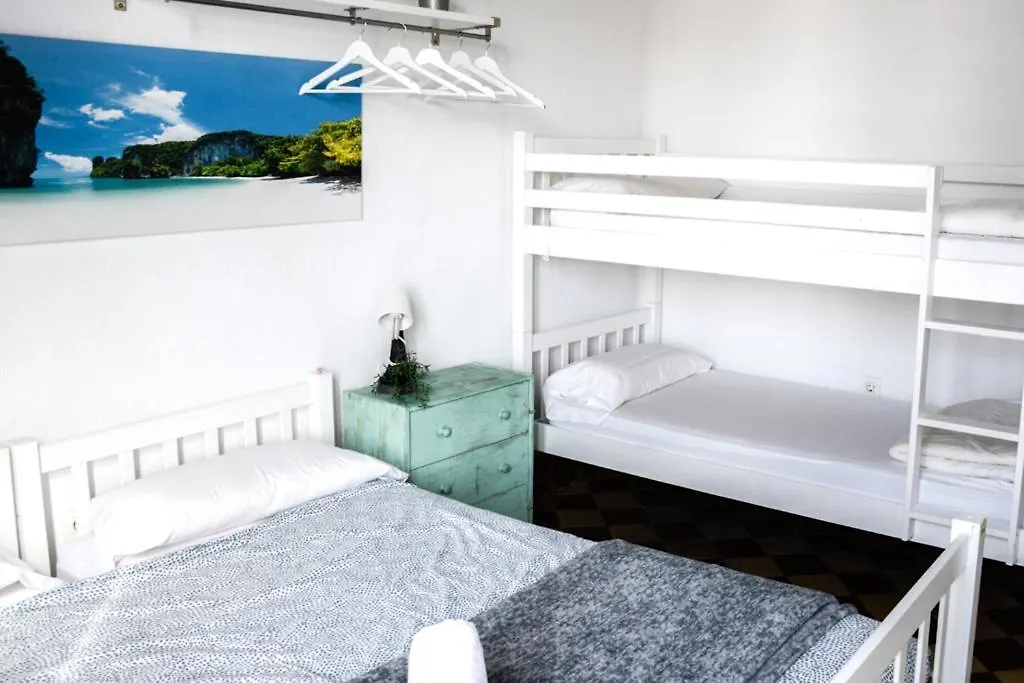 Lion Hostel By Kitesurf Tarifa Spain