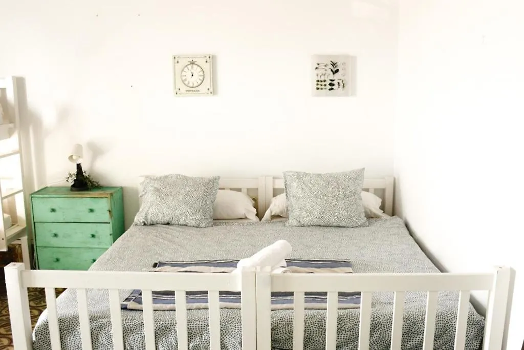 Lion Hostel By Kitesurf Tarifa Spain