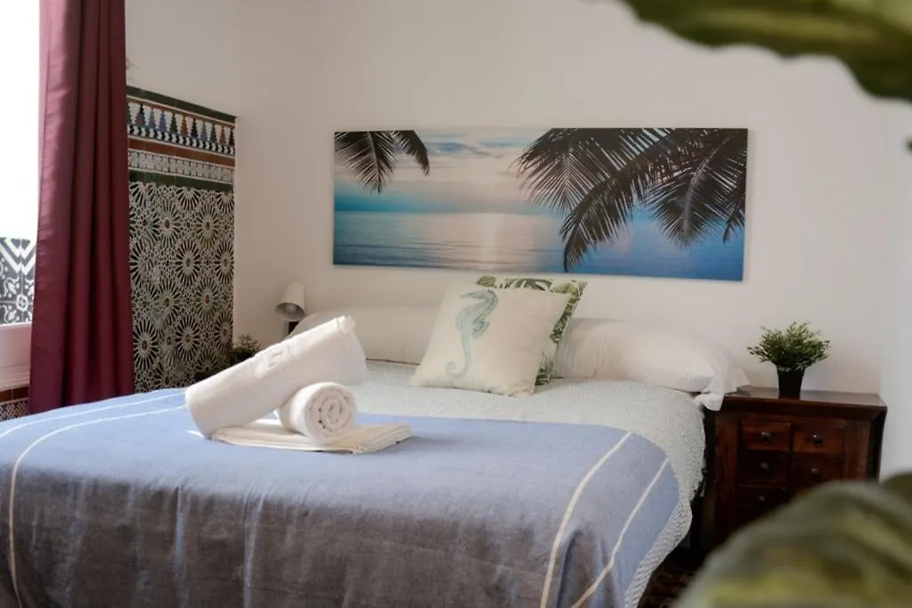 Lion Hostel By Kitesurf Tarifa 0*,  Spain