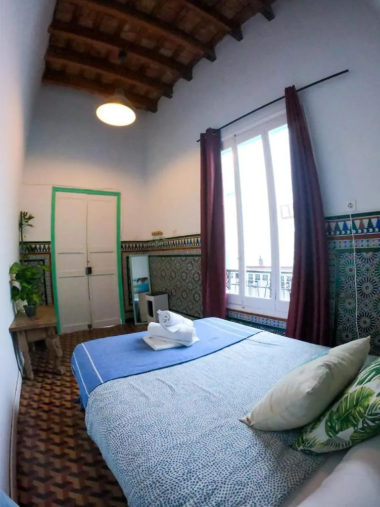 Lion Hostel By Kitesurf Tarifa Gæstehus