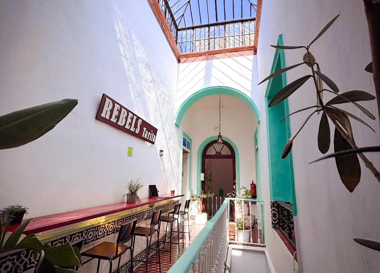 Lion Hostel By Kitesurf Tarifa